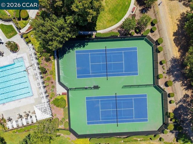 40 Saint Tropez Ct, Danville, CA 94506