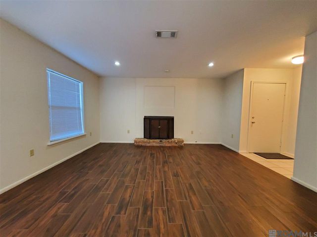 5151 Everette Ln, Baton Rouge, LA 70809