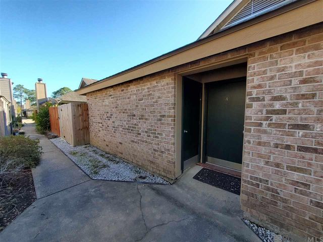 5151 Everette Ln, Baton Rouge, LA 70809