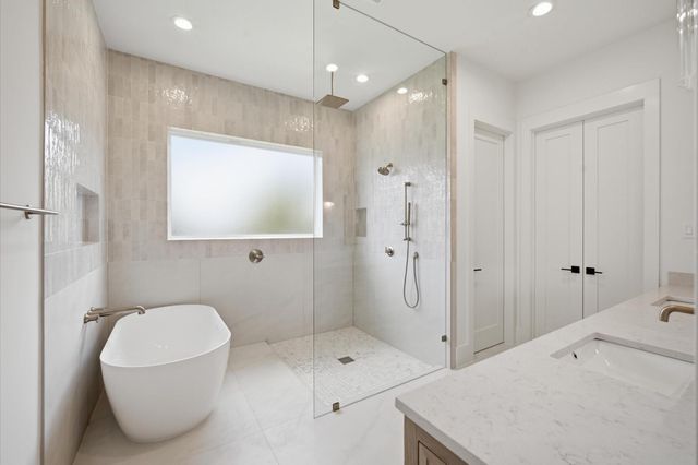 609 E 25th Street, Houston, TX 77008