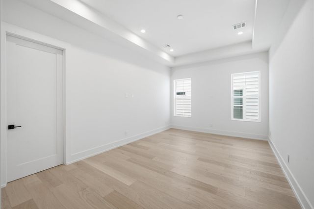 609 E 25th Street, Houston, TX 77008