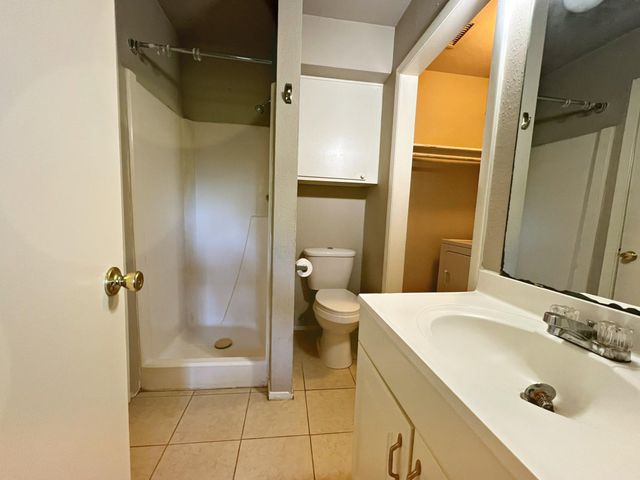 9217 Vogue Lane C, Houston, TX 77080