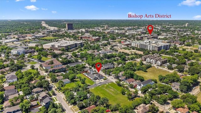 300 Steinman Avenue, Dallas, TX 75203