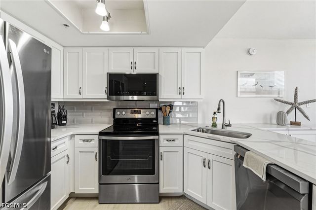 7390 Estero BLVD 404, Fort Myers Beach, FL 33931