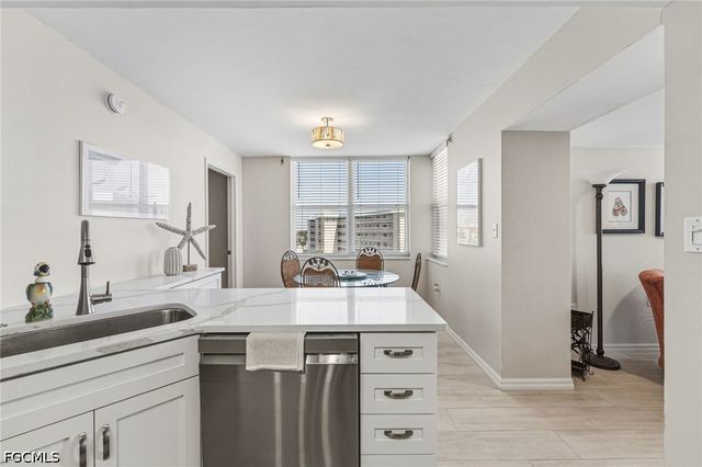 7390 Estero BLVD 404, Fort Myers Beach, FL 33931