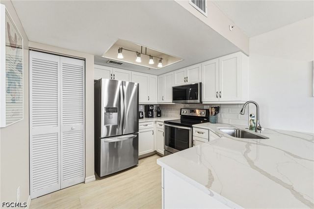 7390 Estero BLVD 404, Fort Myers Beach, FL 33931
