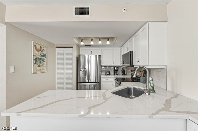 7390 Estero BLVD 404, Fort Myers Beach, FL 33931