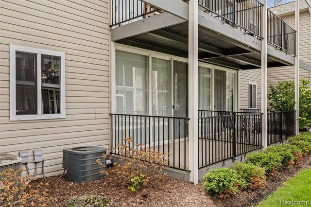 305 N Eton Street A, Birmingham, MI 48009