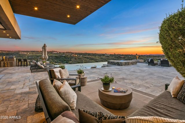 39897 N Father Kino Trail, Carefree, AZ 85377