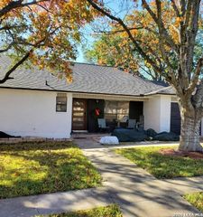 4534 Western Pine Woods, San Antonio, TX 78249