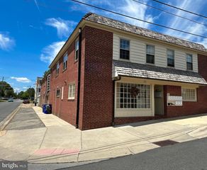 14 E 40TH ST, Wilmington, DE 19802