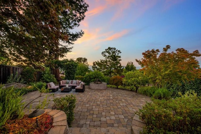 512 Lakemead Way, Redwood City, CA 94062