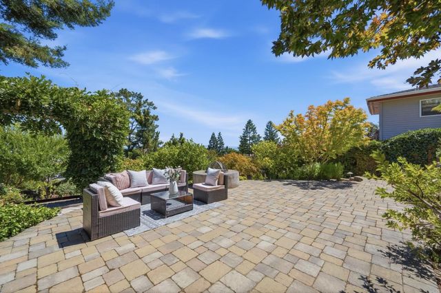 512 Lakemead Way, Redwood City, CA 94062