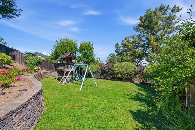 512 Lakemead Way, Redwood City, CA 94062