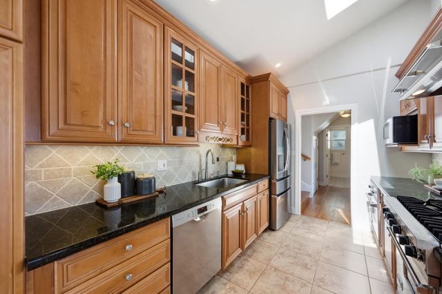 512 Lakemead Way, Redwood City, CA 94062