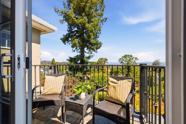 512 Lakemead Way, Redwood City, CA 94062
