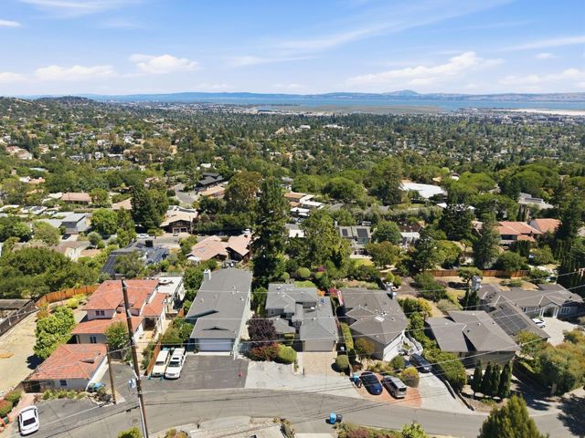 512 Lakemead Way, Redwood City, CA 94062
