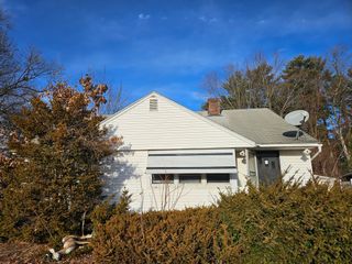 67 Woodside Terr, Westfield, MA 01085