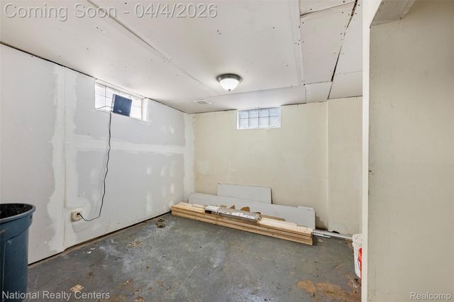 6530 Brace Street, Detroit, MI 48228