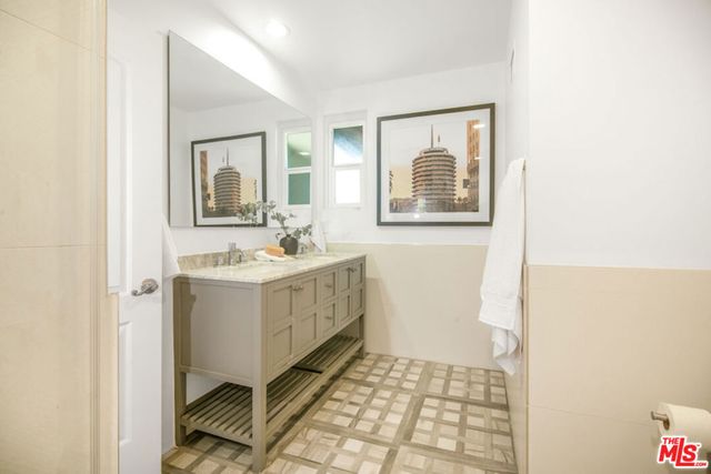 2700 Carmar Drive, Los Angeles, CA 90046