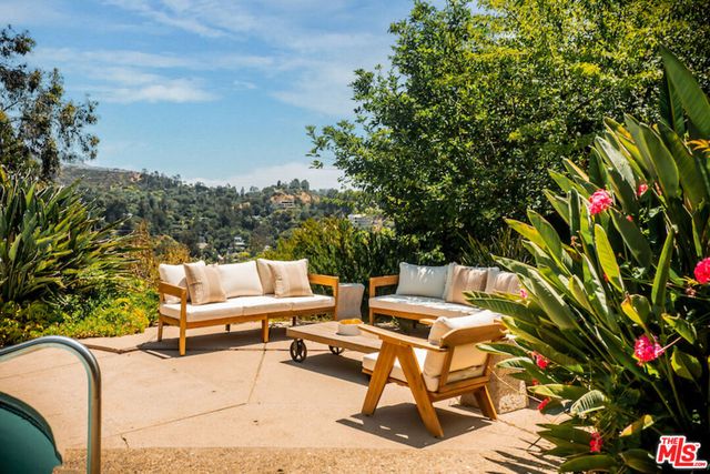 2700 Carmar Drive, Los Angeles, CA 90046