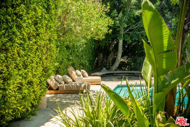 2700 Carmar Drive, Los Angeles, CA 90046