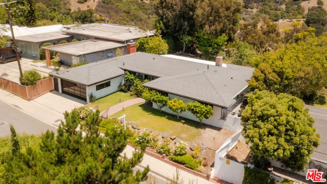 2700 Carmar Drive, Los Angeles, CA 90046