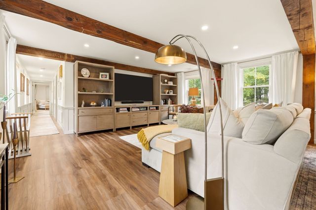 109 Glen St, Rowley, MA 01969