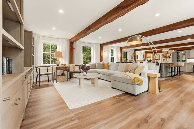 109 Glen St, Rowley, MA 01969