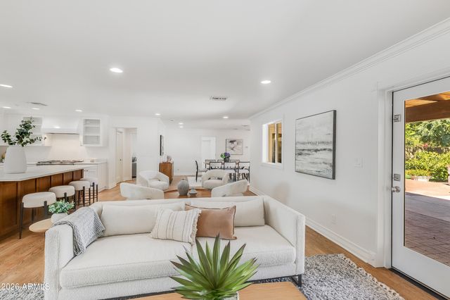 618 W PALMAIRE Avenue, Phoenix, AZ 85021