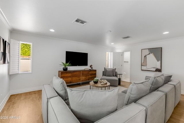 618 W PALMAIRE Avenue, Phoenix, AZ 85021