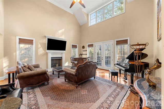 275 Palm Cove Way, York, SC 29745