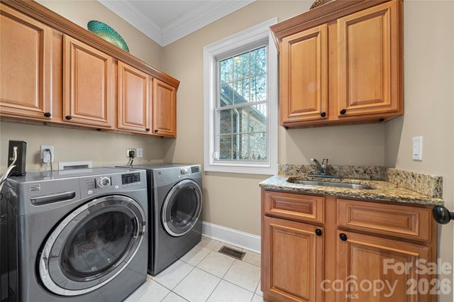 275 Palm Cove Way, York, SC 29745