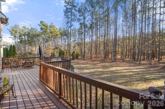 275 Palm Cove Way, York, SC 29745