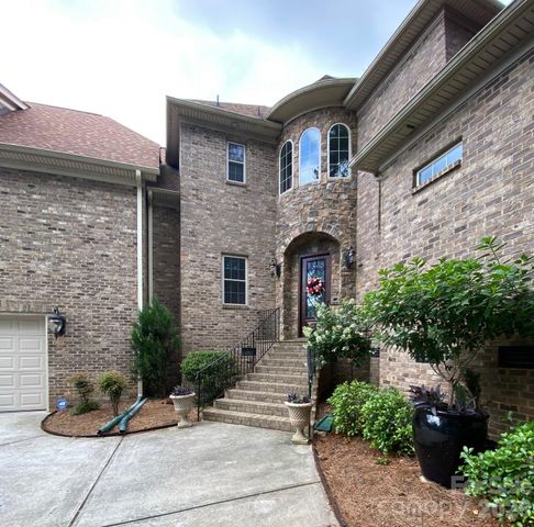 275 Palm Cove Way, York, SC 29745