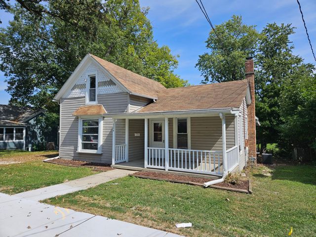 124 N Liberty Street, Lowell, IN 46356