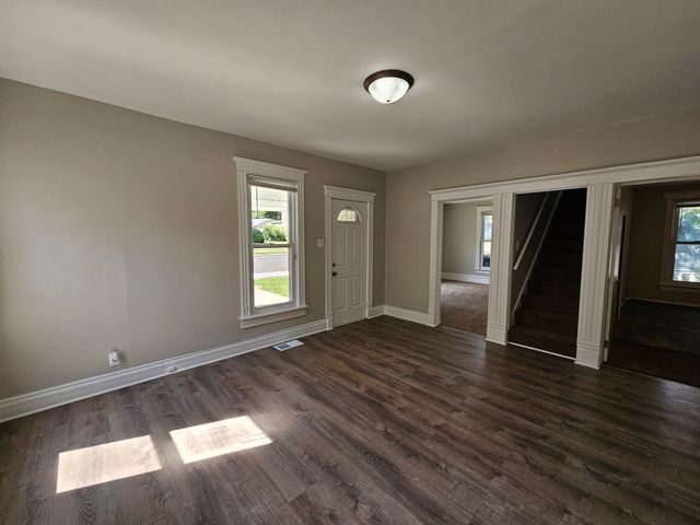 124 N Liberty Street, Lowell, IN 46356