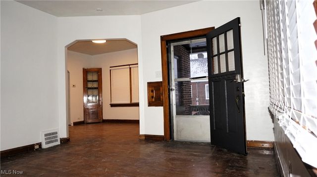 895 Rondel Road, Cleveland, OH 44110