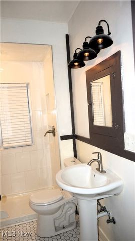 895 Rondel Road, Cleveland, OH 44110