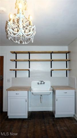 895 Rondel Road, Cleveland, OH 44110