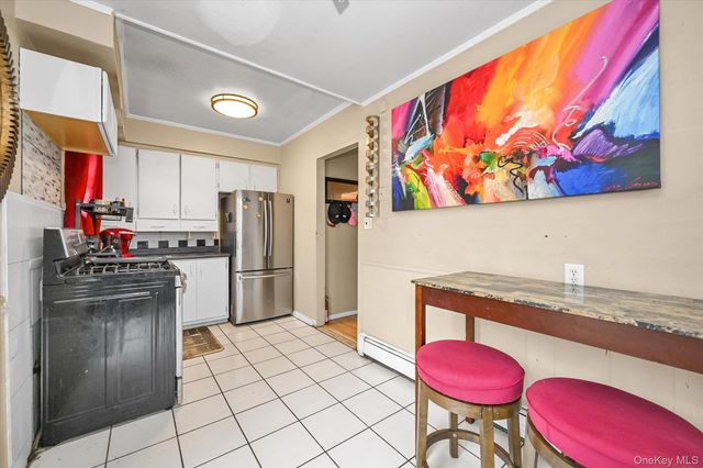 62 Wood Lane, Valley Stream, NY 11581