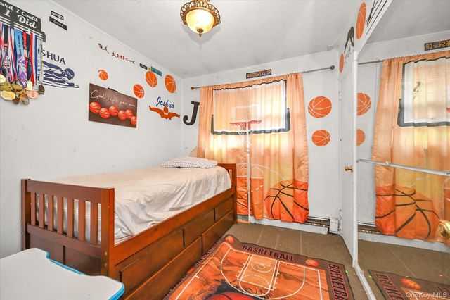 62 Wood Lane, Valley Stream, NY 11581