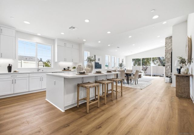 2 W Pine St, Altadena, CA 91001