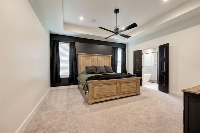 10104 SW 25th Court, Yukon, OK 73099