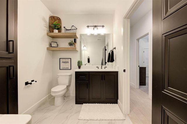 10104 SW 25th Court, Yukon, OK 73099