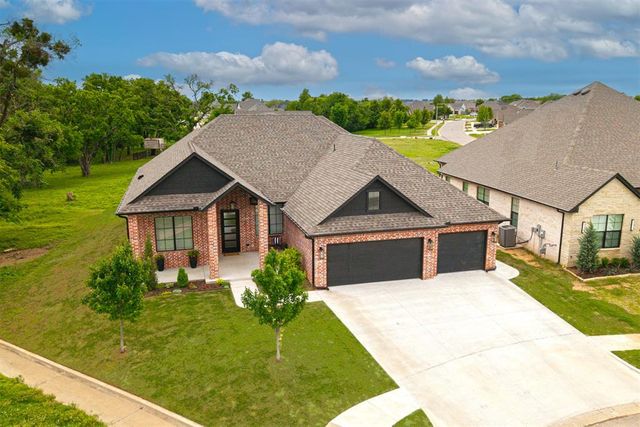 10104 SW 25th Court, Yukon, OK 73099