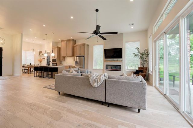 10104 SW 25th Court, Yukon, OK 73099