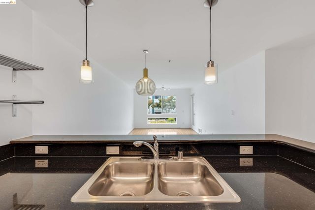 6400 Christie Ave 4225, Emeryville, CA 94608