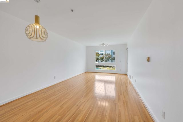 6400 Christie Ave 4225, Emeryville, CA 94608
