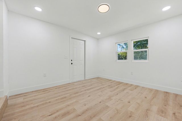 221 Destin Drive, Mary Esther, FL 32569